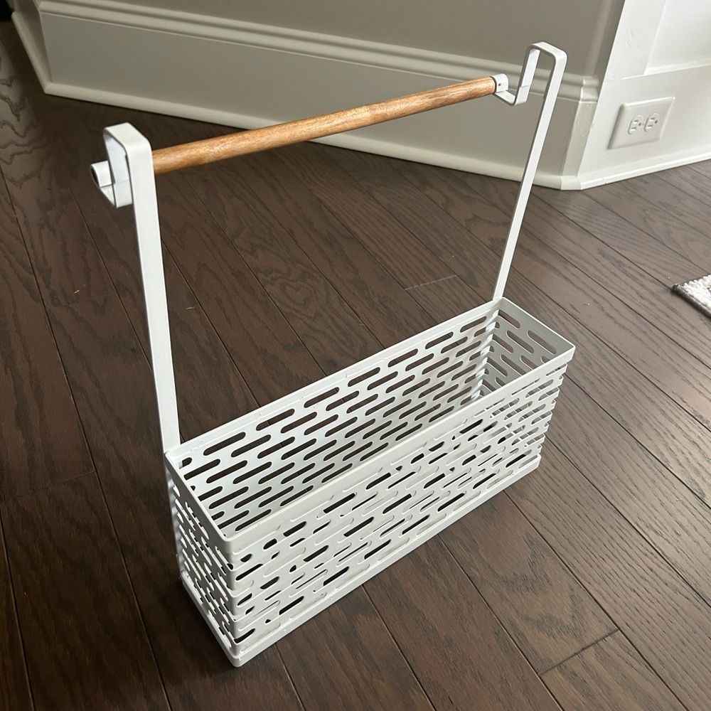 Cabinet storage